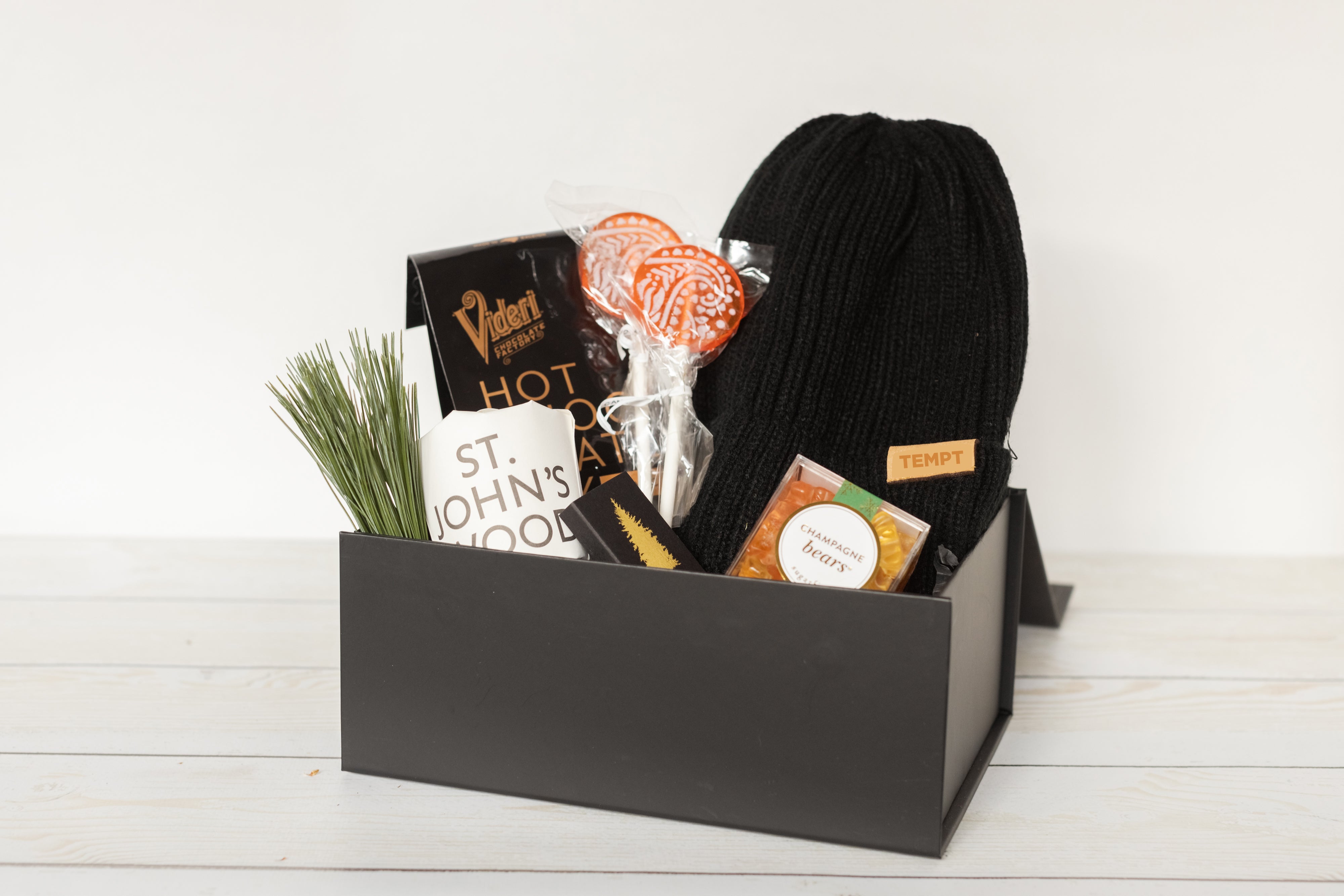 Unveiling the Artistry of Sustainable Corporate Gift Boxes