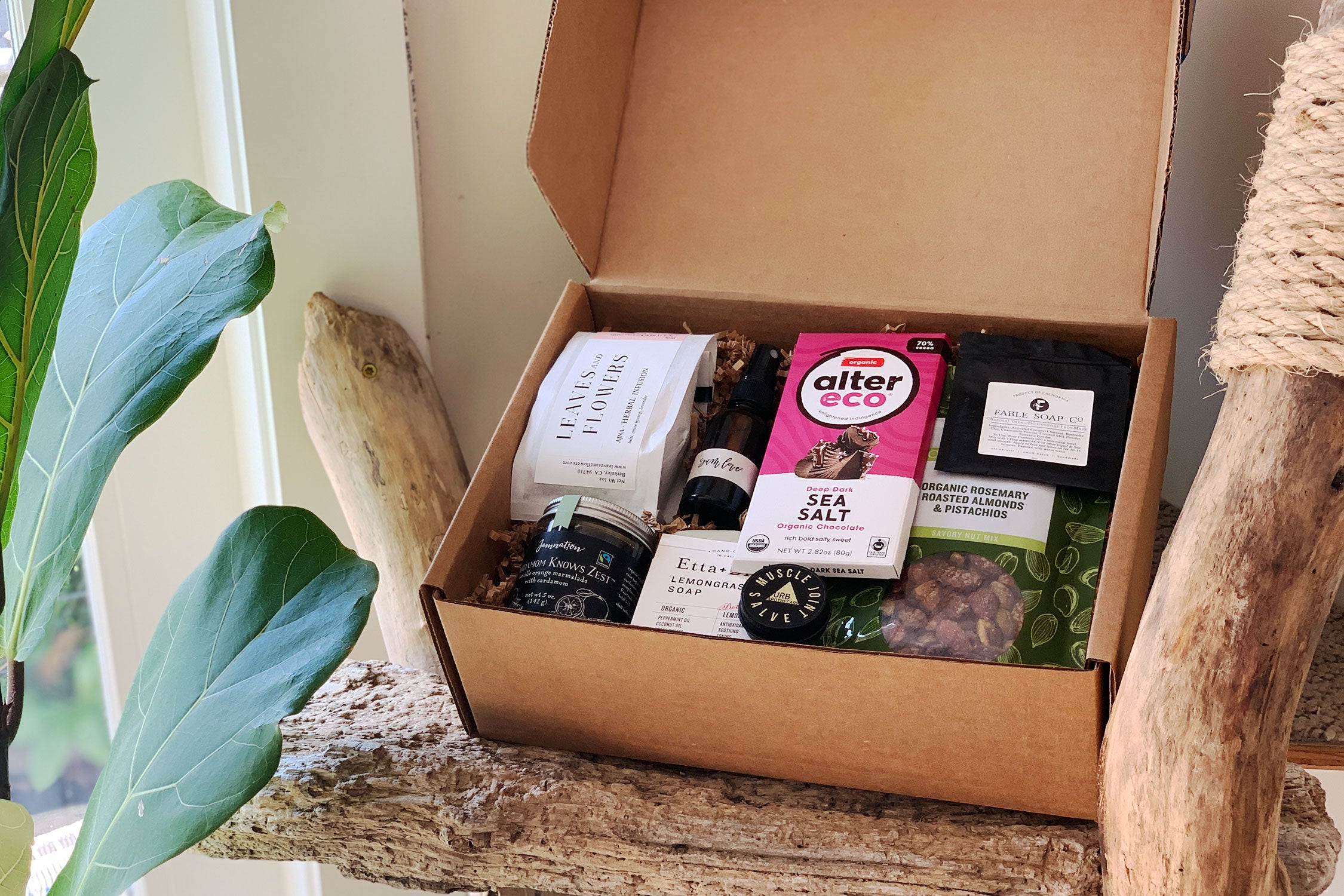 Community Over Corona: How to Help Medical Workers and Small Businesses